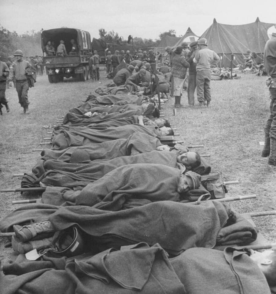 WW2 WWII Photo World War Two / Omaha Beach Area June 1944 D-Day Allied Forces US