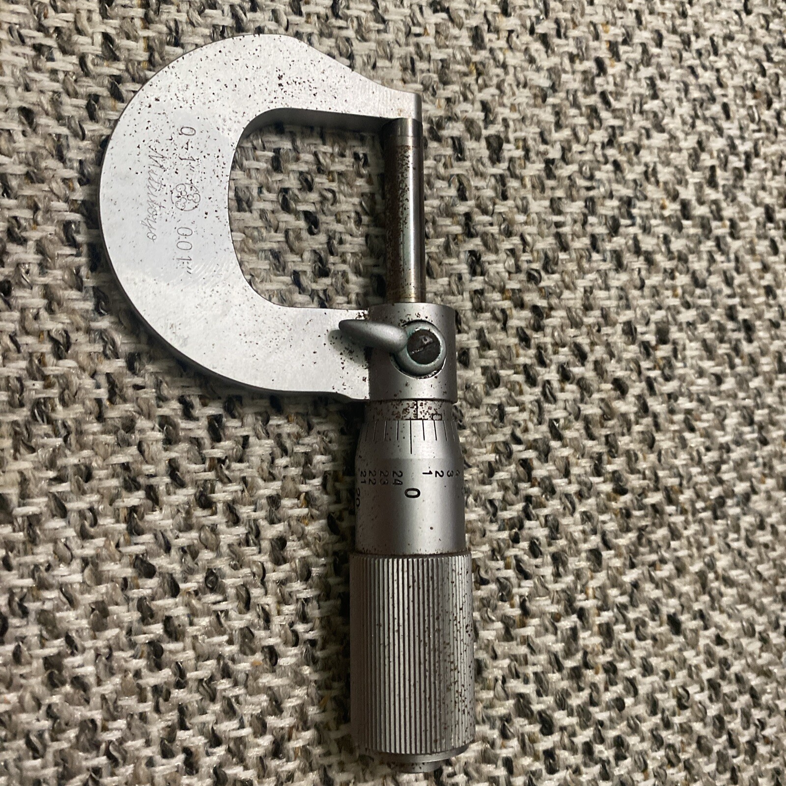 Vintage Mitutoyo Micrometer Japan 0-1” x .001