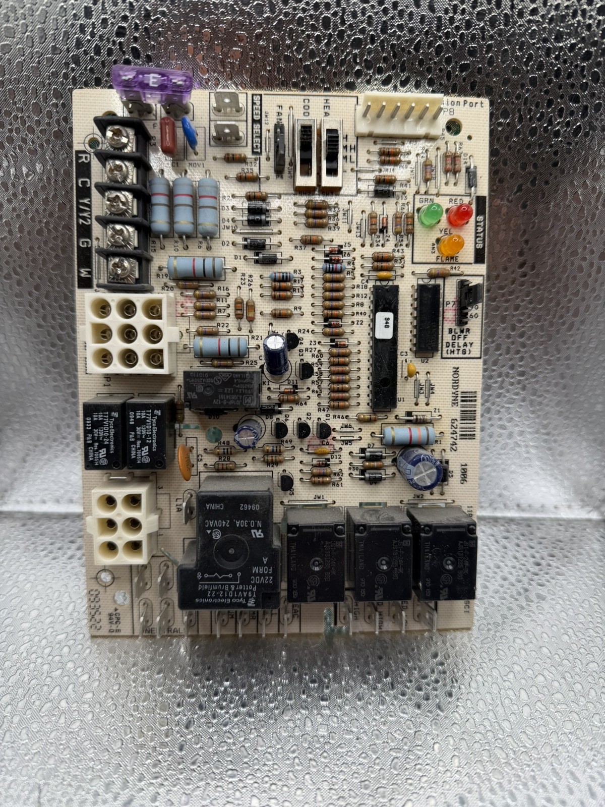 NORDYNE 624742 Furnace Control Circuit Board 1182-200 1182-83-2001a