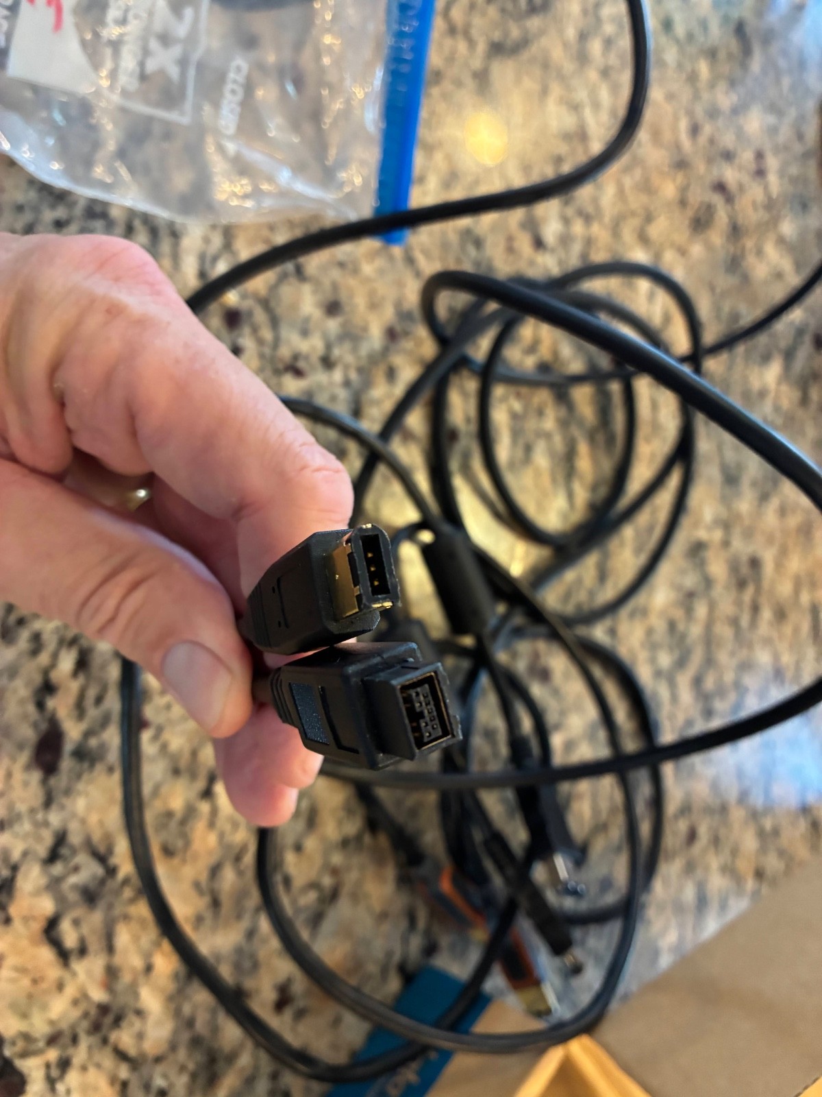 DATAVIDEO DAC-200 DVVideo Converter with EVERY Firewire connector