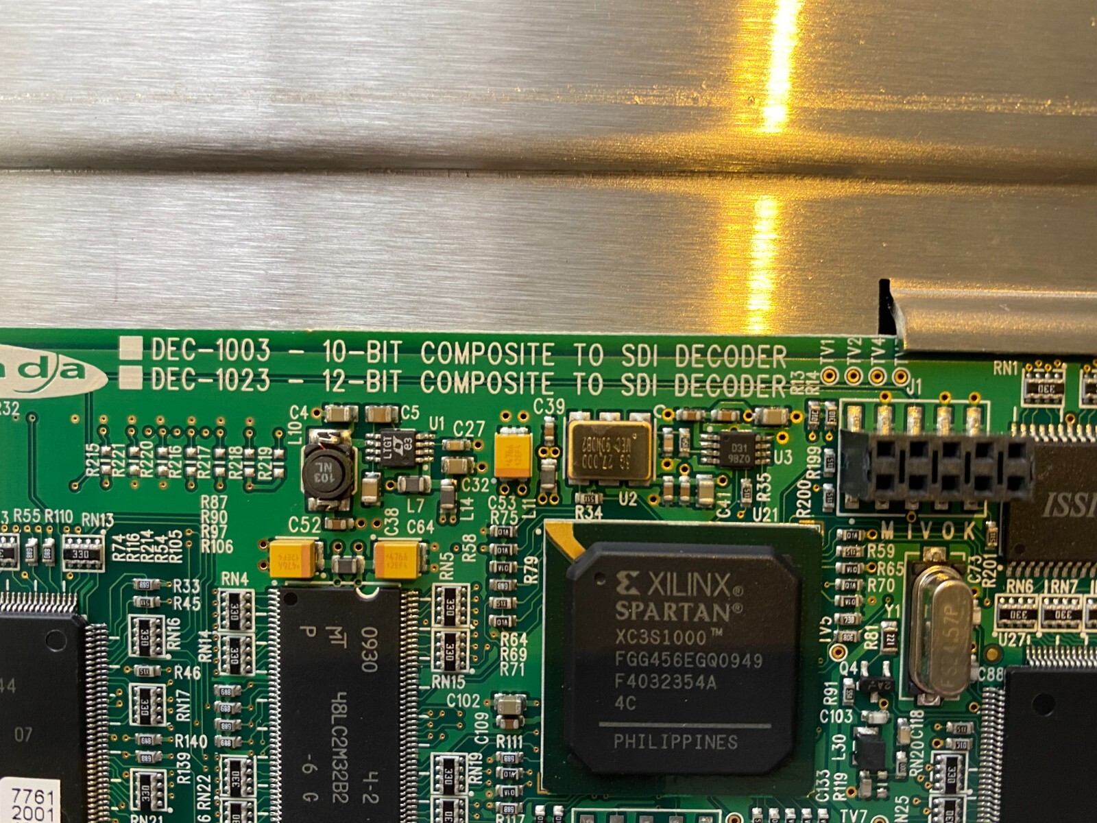 Miranda DEC-1023 12-bit composite to SDI decoder