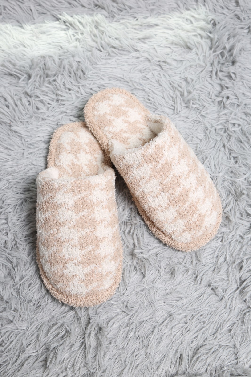 ComfyLuxe Houndstooth Pattern Slippers