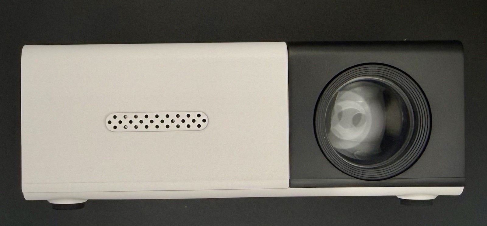 Mini Projector High Resolution LED projector W/Remote bundle Instructions NEW