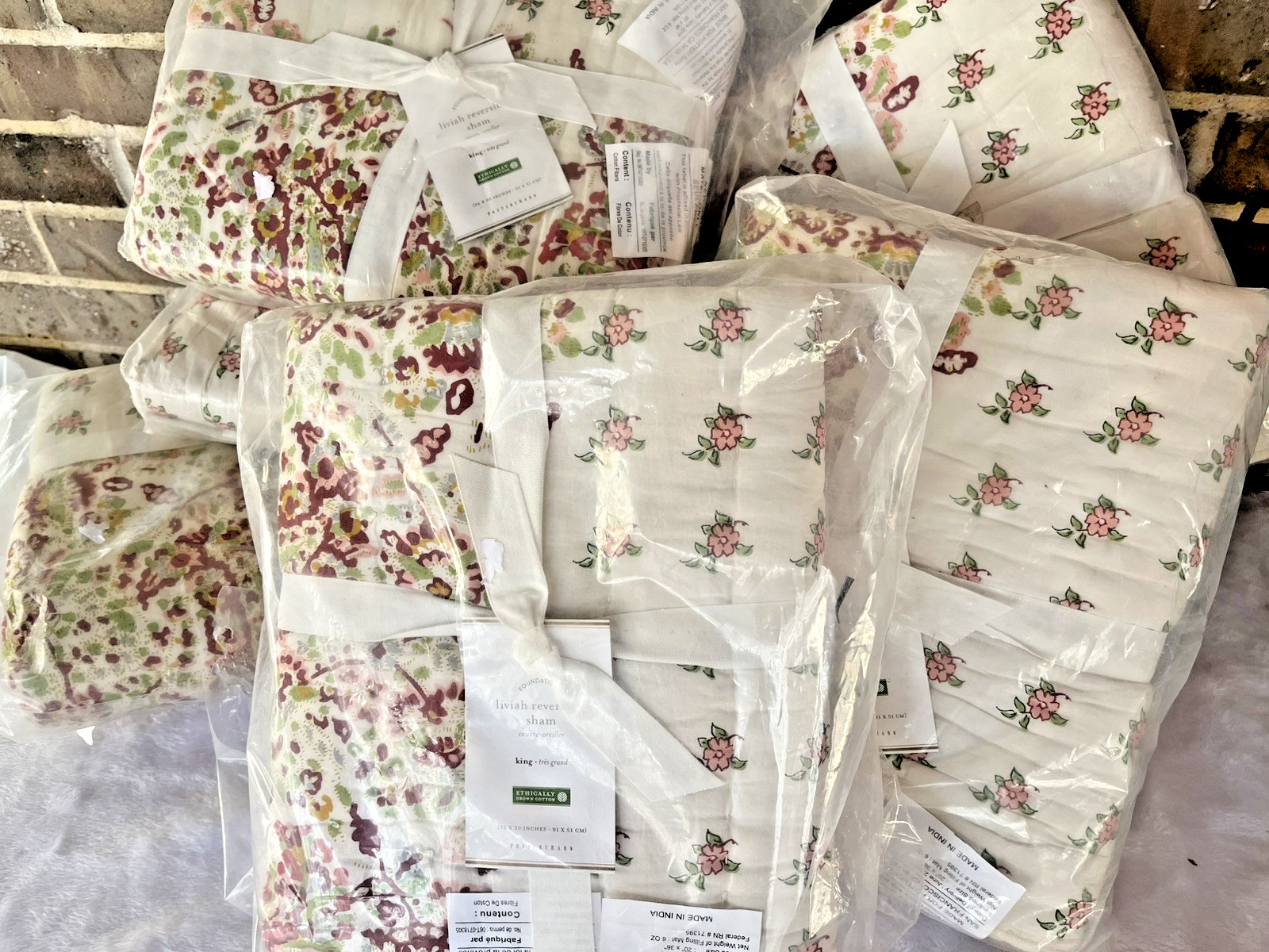 1 Pottery Barn Liviah Reversible KING Size One Pillow Sham Floral Paisley NEW