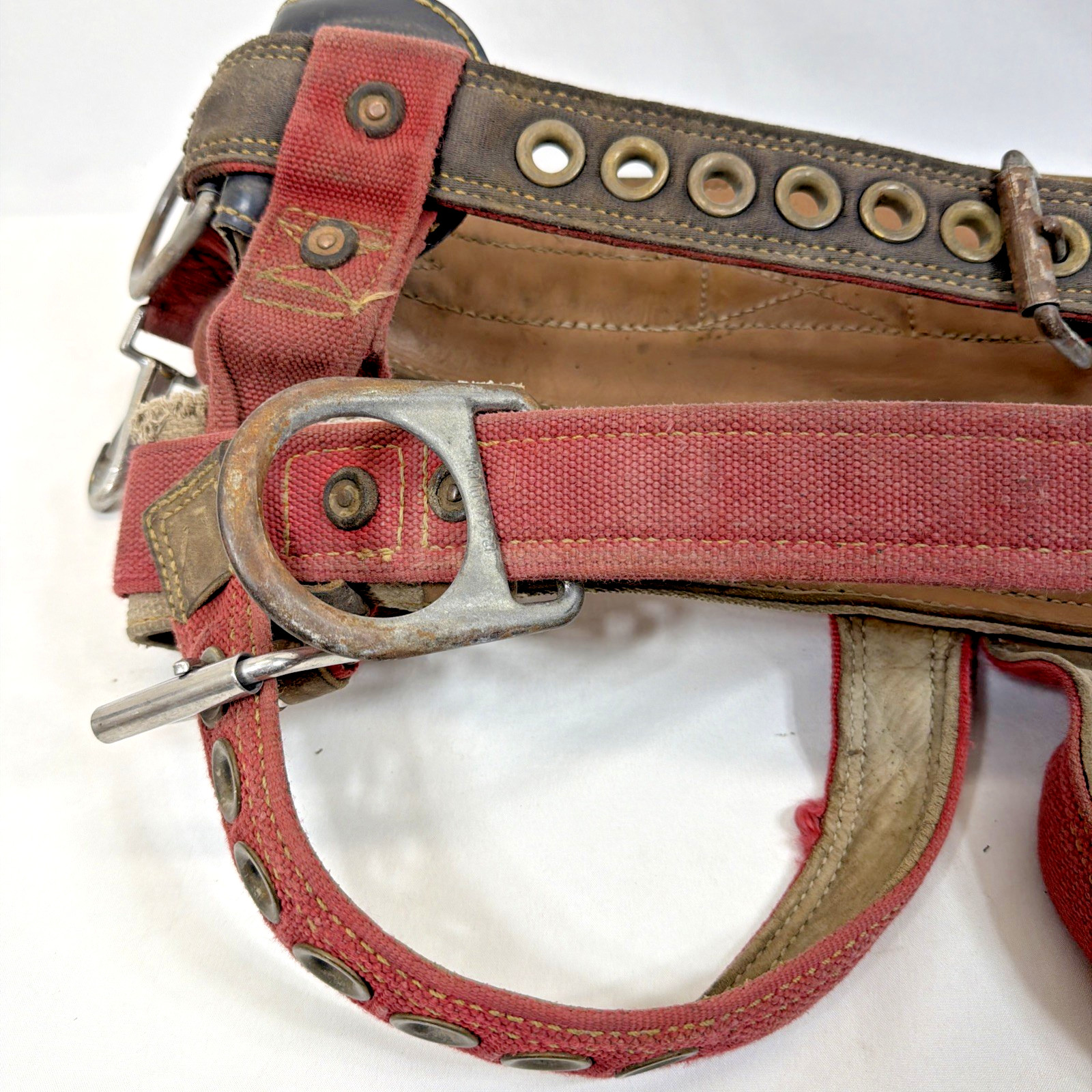 Weaver Leather Tree Climbing Harness Saddle Model 1040 Size Medium Arborist