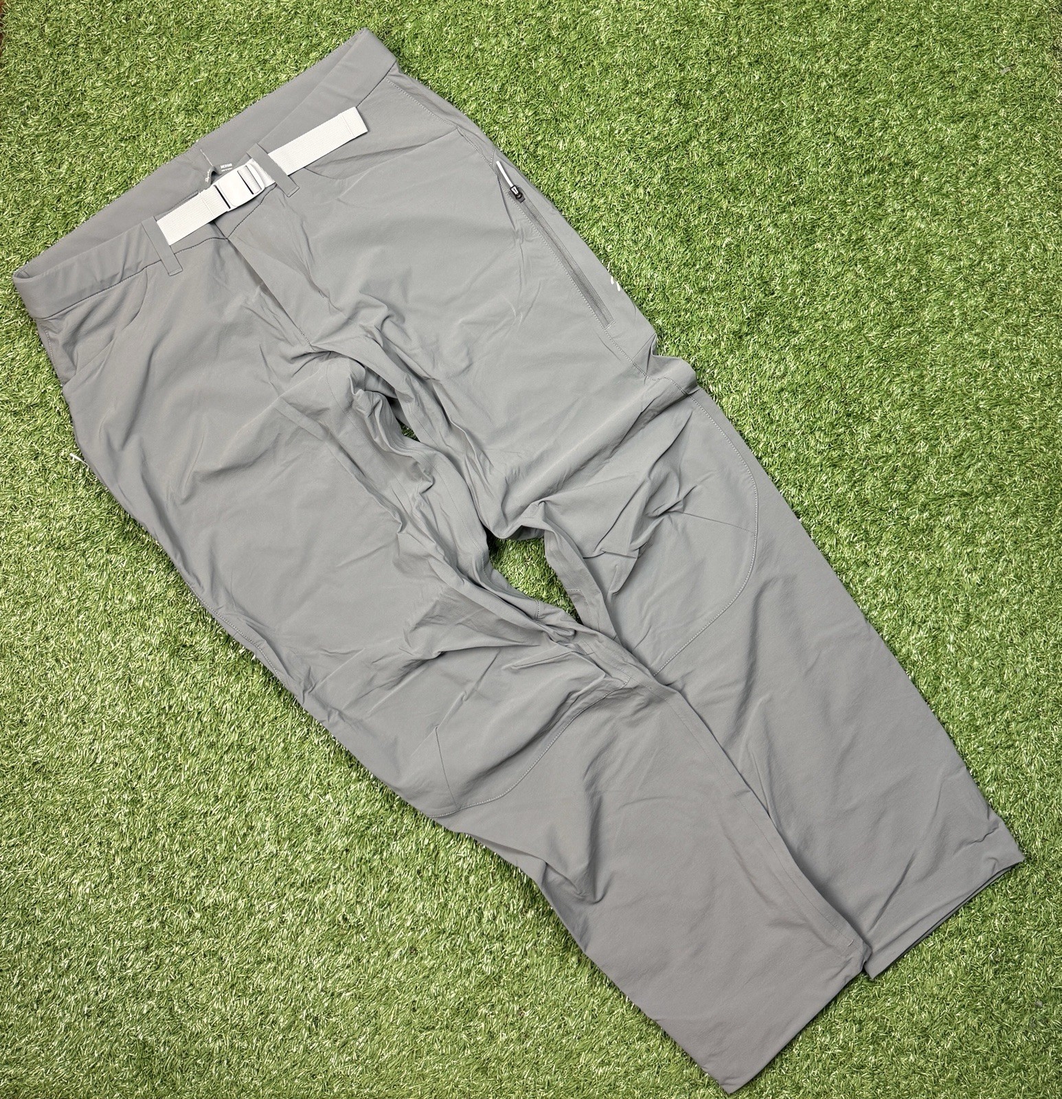 Gently Worn Rapha Explore Nylone Pants Size Medium