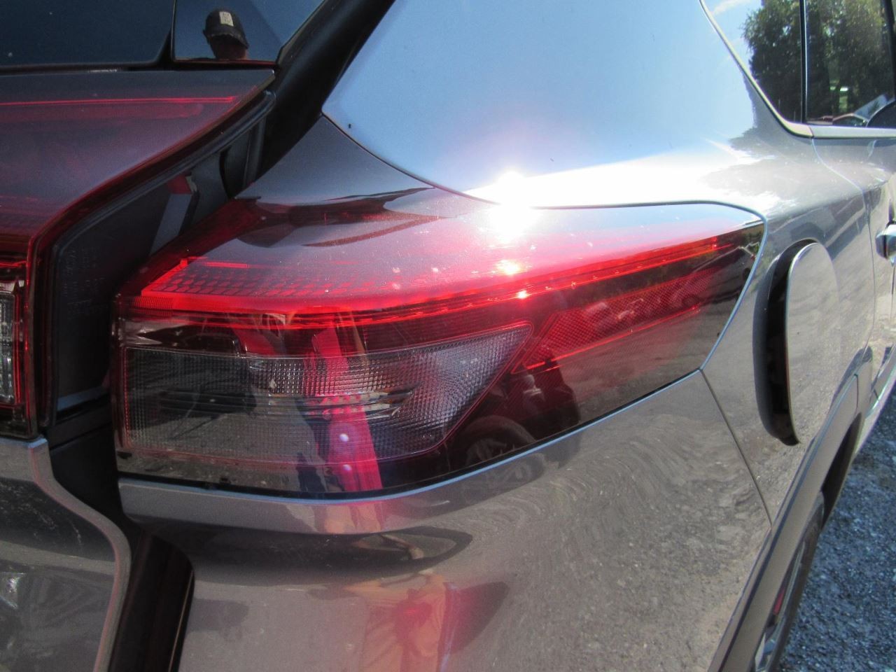 ROGUE 2023 Glove Box 1059369