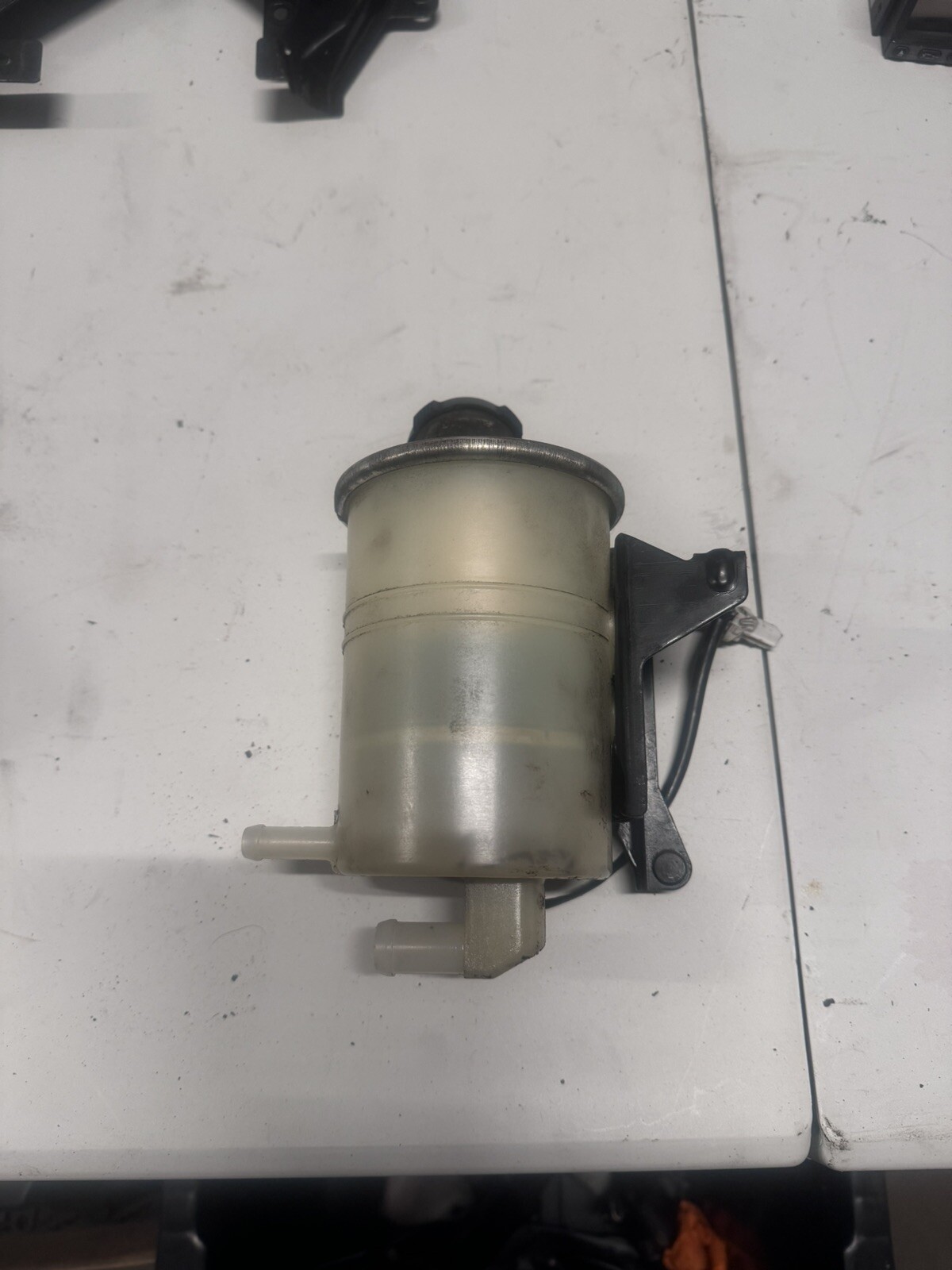 R32 Nissan Skyline GTR Attesa Reservoir