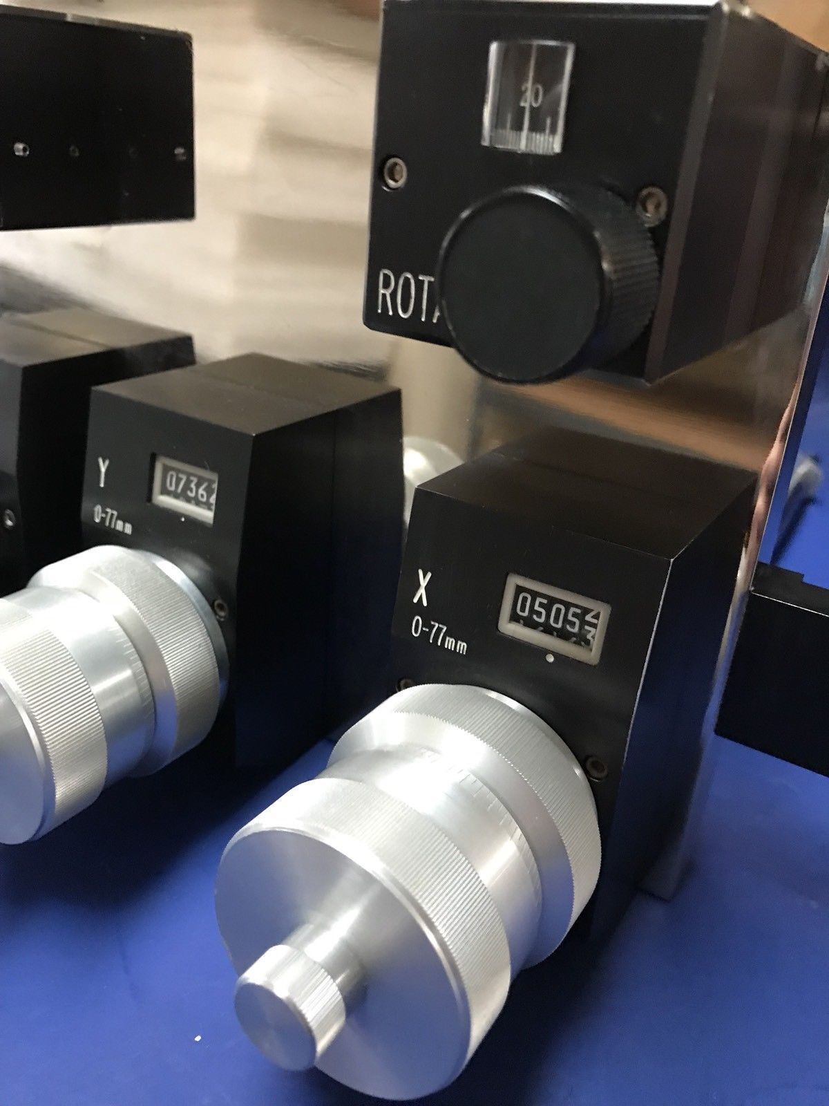 Nanometrics 7200-0588-R 3-Axis Control Mechanism, XYX with Tilt and Rotate, New