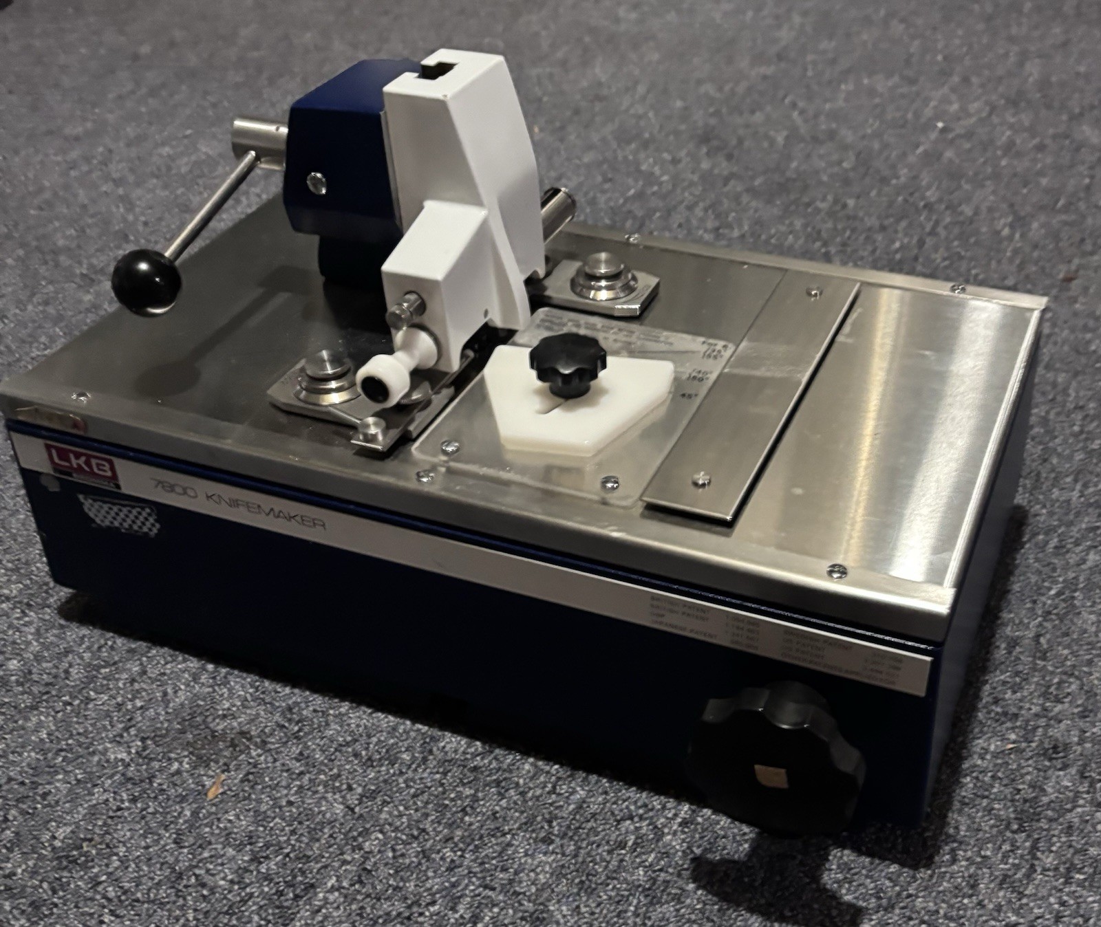 LKB Bromma Knifemaker Model 7800