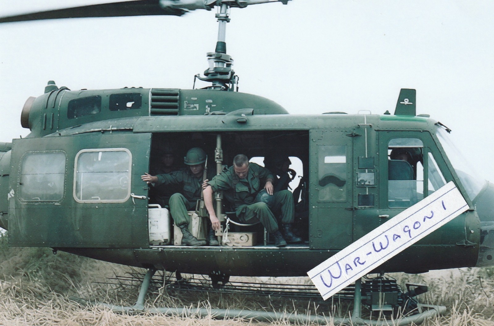 Vietnam  War  Photo --  Soldiers  + Huey Helicopter