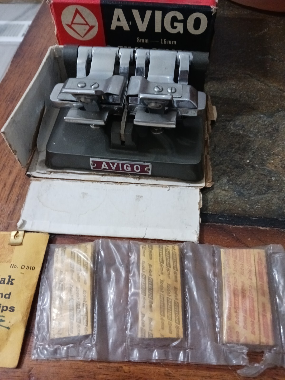 Vintage AVIGO FS-1 Film Splicer for 8mm & 16mm Films w Box