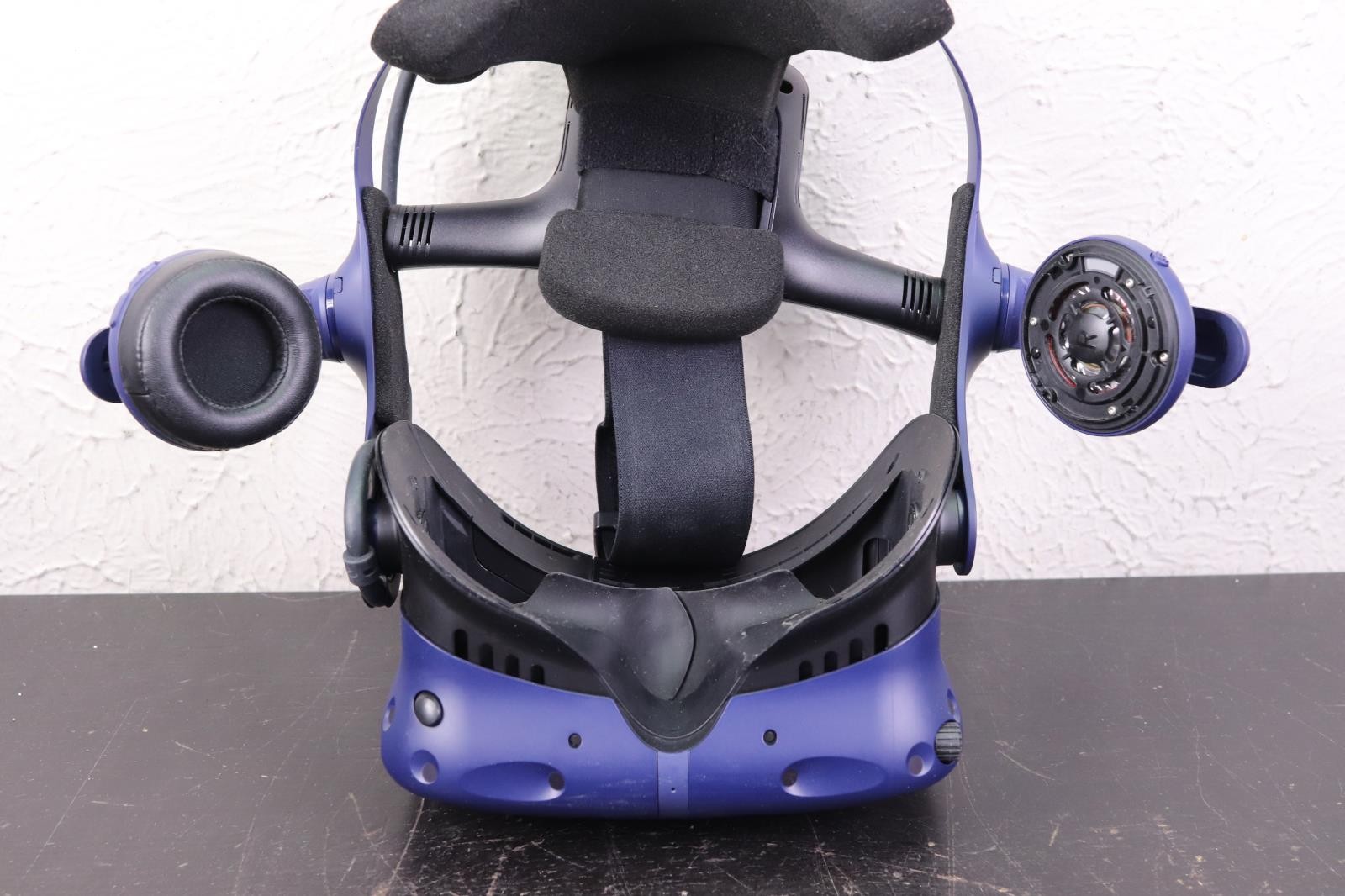 HTC VIVE Pro HMD VR Headset W/ Cables & Wireless Adapter - NOT COMPLETE
