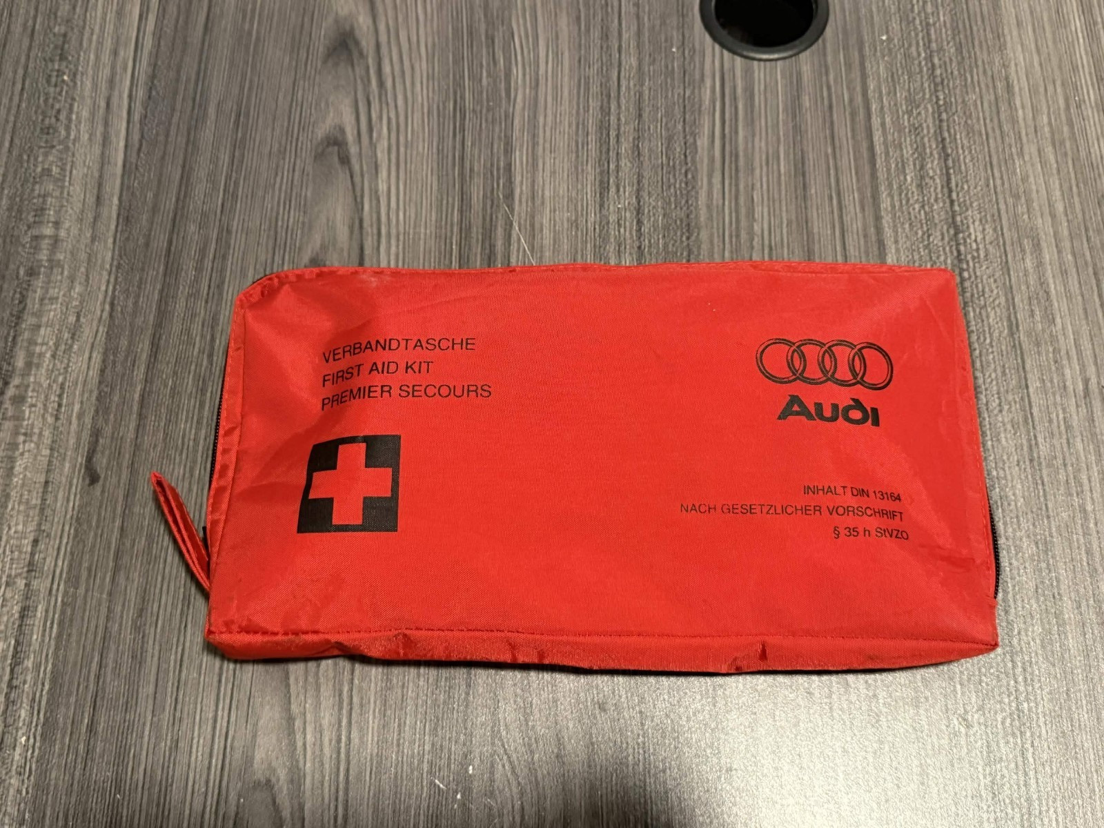 Audi OEM C5 A6 B5 A4 S4 Allroad First Aid Kit 4B0860281 4B0 860 281