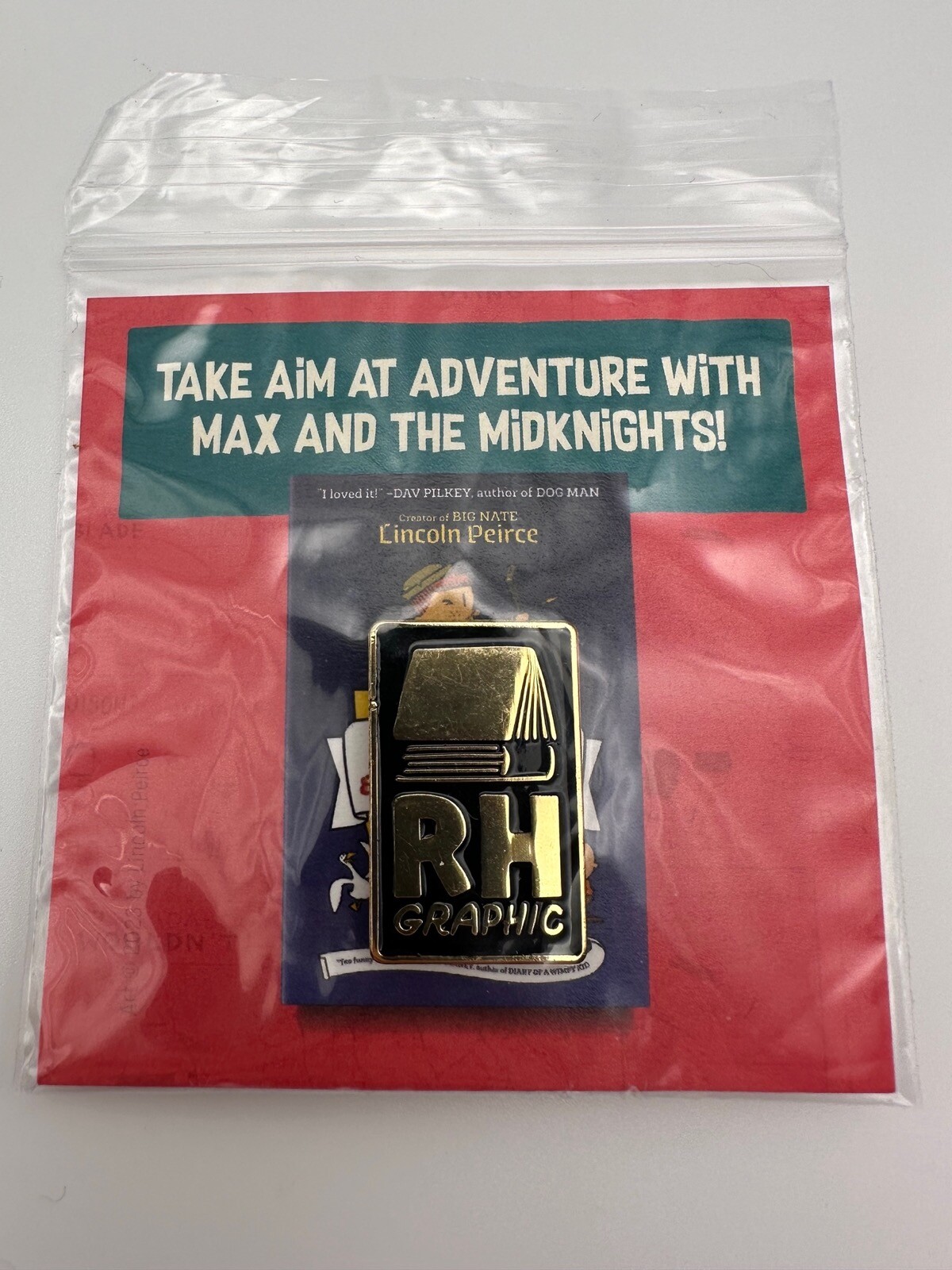 SDCC 2023 EXCLUSIVE RH Graphic Max and Midnights Publishers Promo Pin