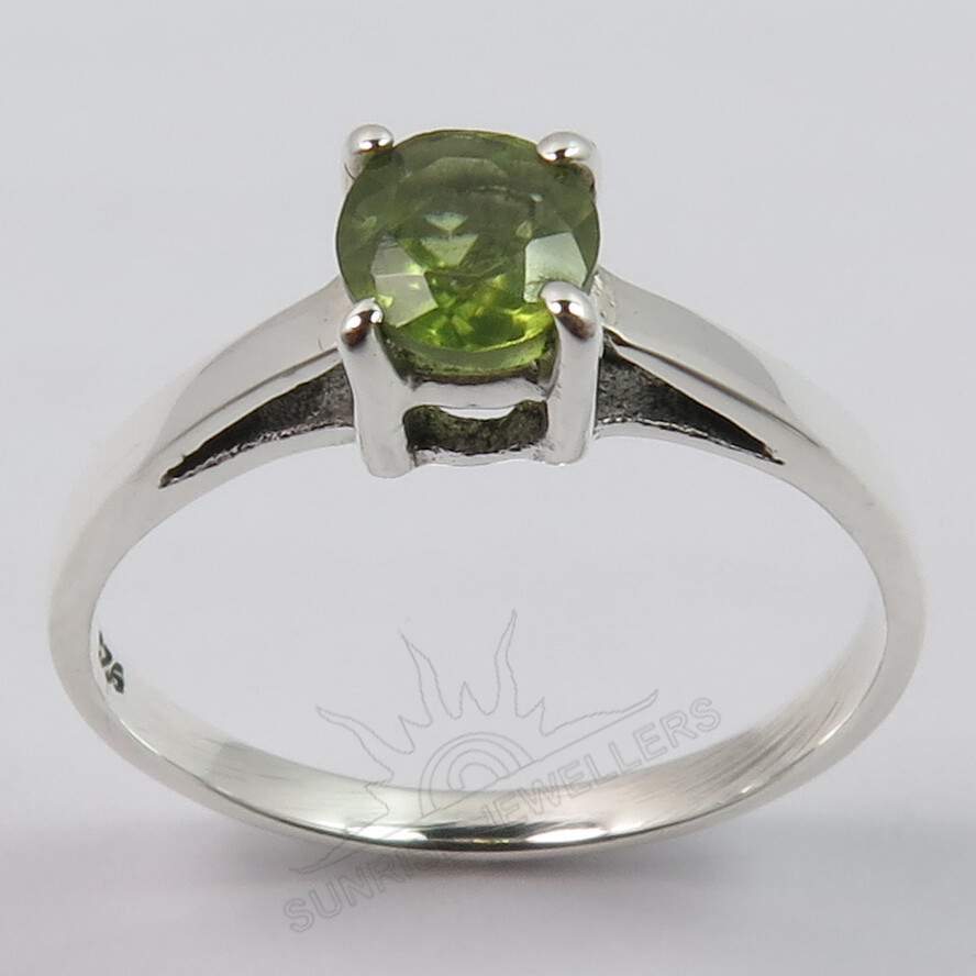 Garnet Gemstone Handmade Engagement Ring 925 Sterling Silver Ring All US Sizes