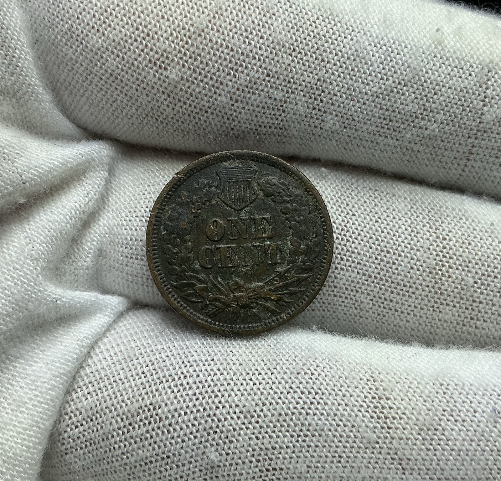 1865 Philadelphia Mint Indian Head Cent D370