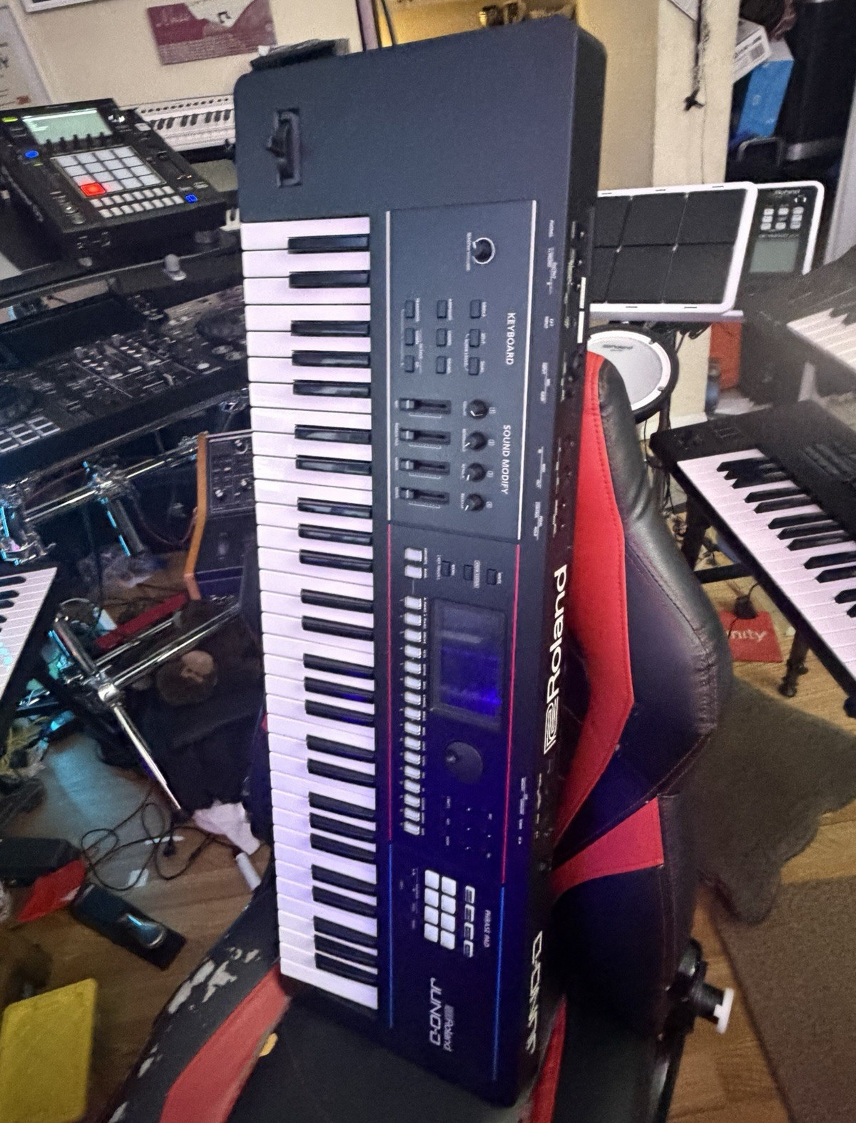 Roland JUNO-D6 61-Key Digital Keyboard Synthesizer Arpeggio Drums Pitch Bend
