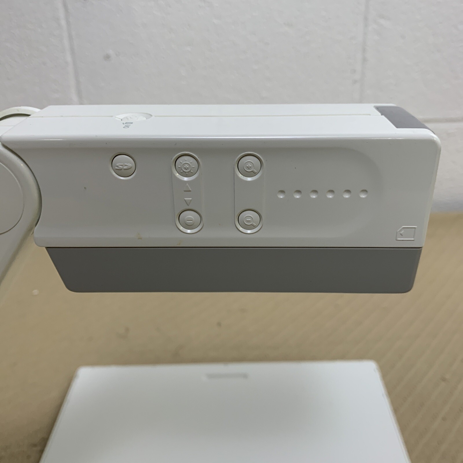 ELMO Projector-HV-110u - Camera/Visual Presenter ***PLEASE READ DESCRIPTION***
