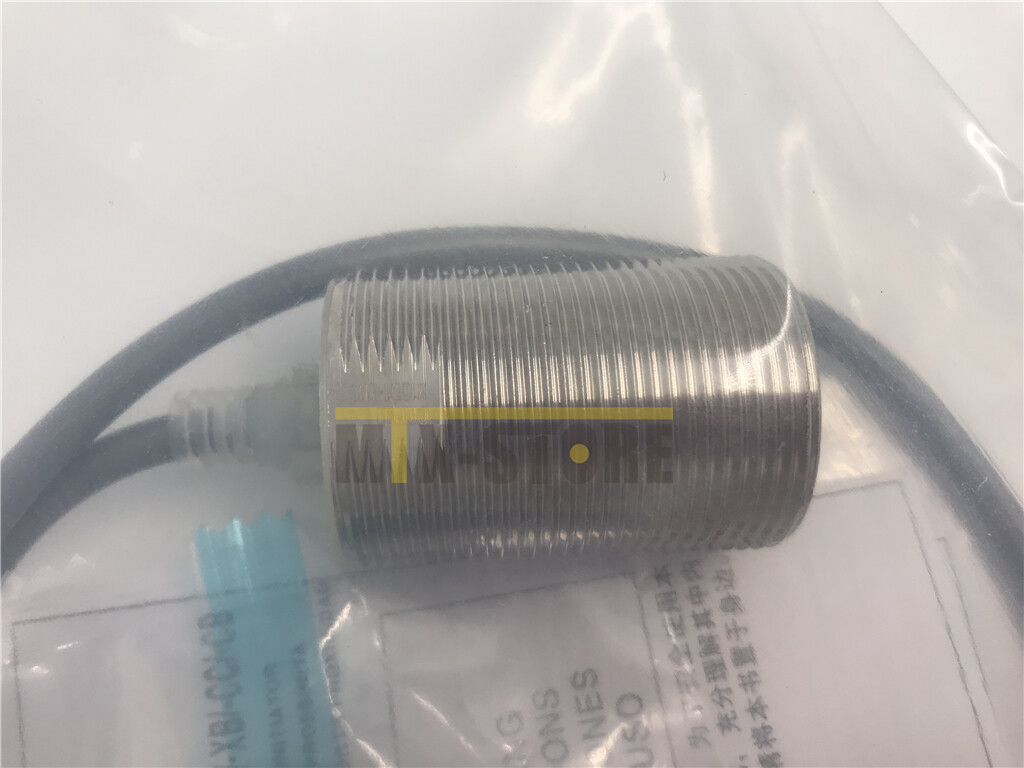 1PCS New Omron Brand New E2E-X10D1-M1GJ Sensor&Proximity Switch