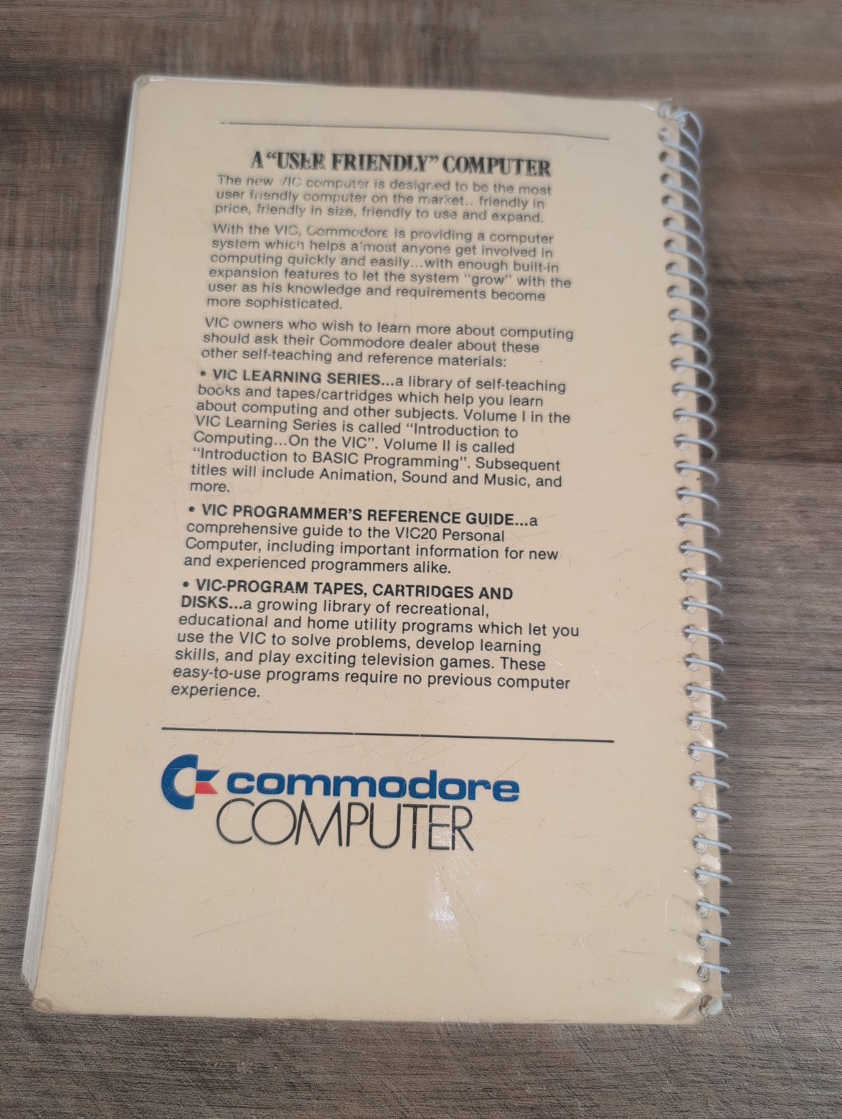 2 Books Commodore Vic-20 Programmers Reference Guide Manual with Schematic