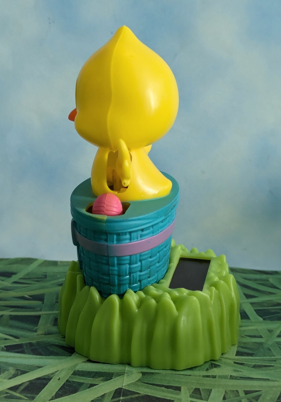 Solar Dancing Yellow Chick inside Easter Basket ~ 2016 ~ Dances in Sun ~ New! B