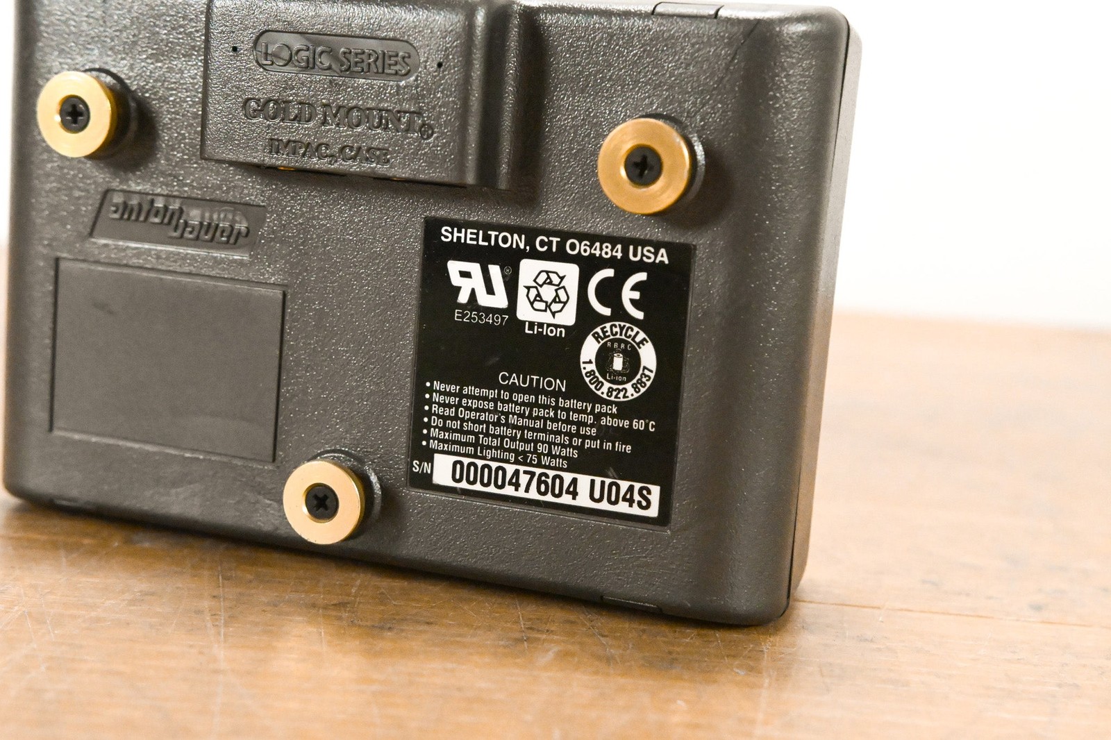 Anton Bauer Dionic Interactive 2000 Gold-Mount Battery CG011HH