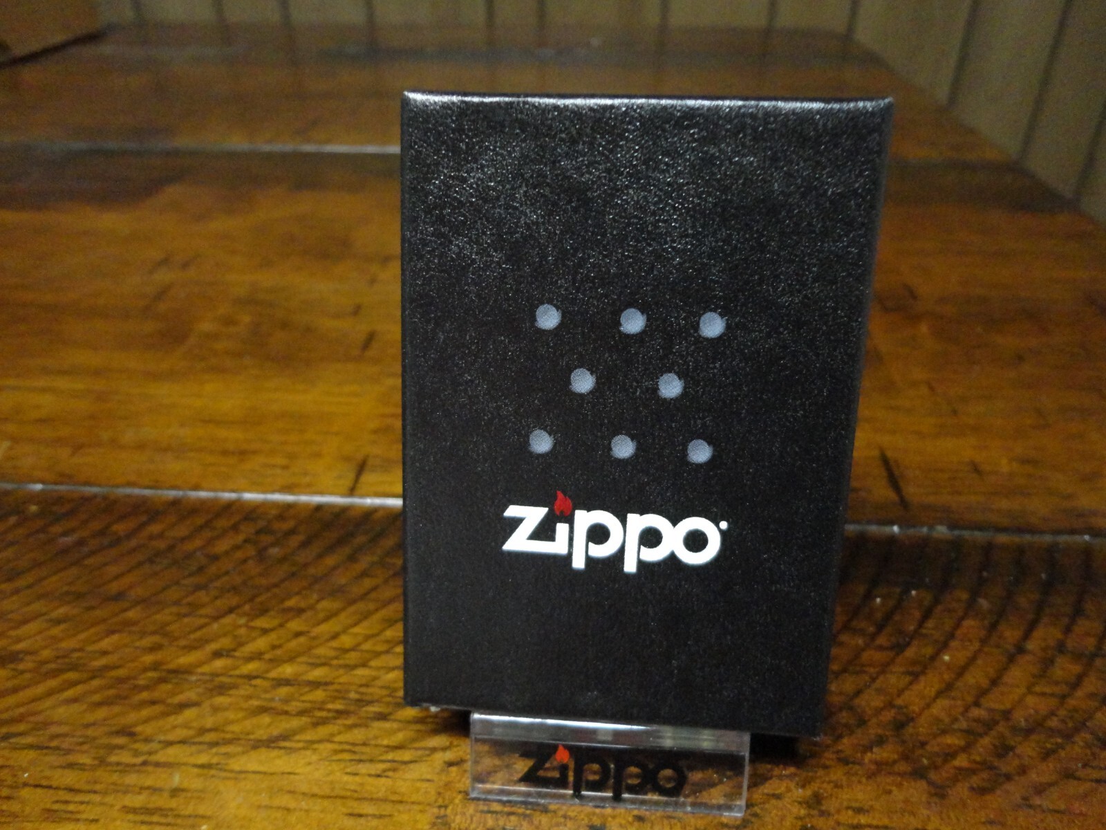 SHAKIRA ZIPPO LIGHTER MINT IN BOX 2010