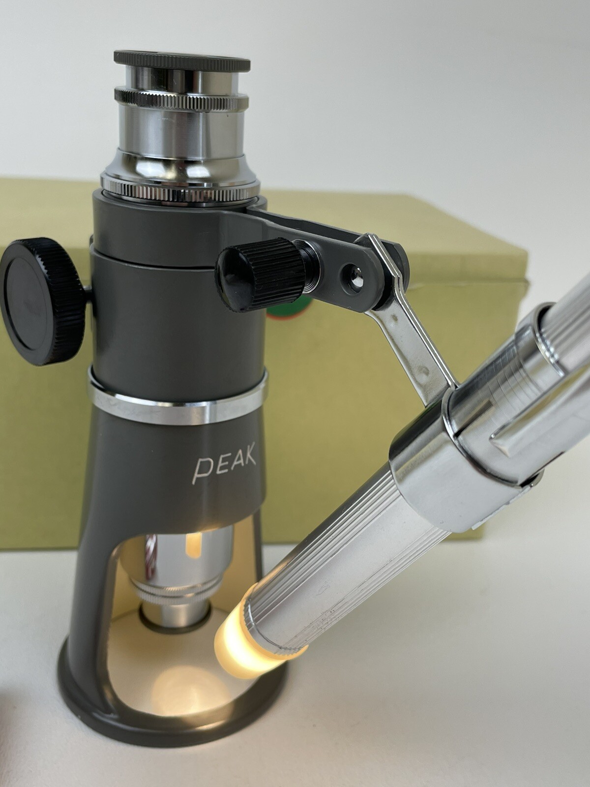 PEAK 20X Wide Stand Inspection Microscope w/BEAM LIGHT & Holder
