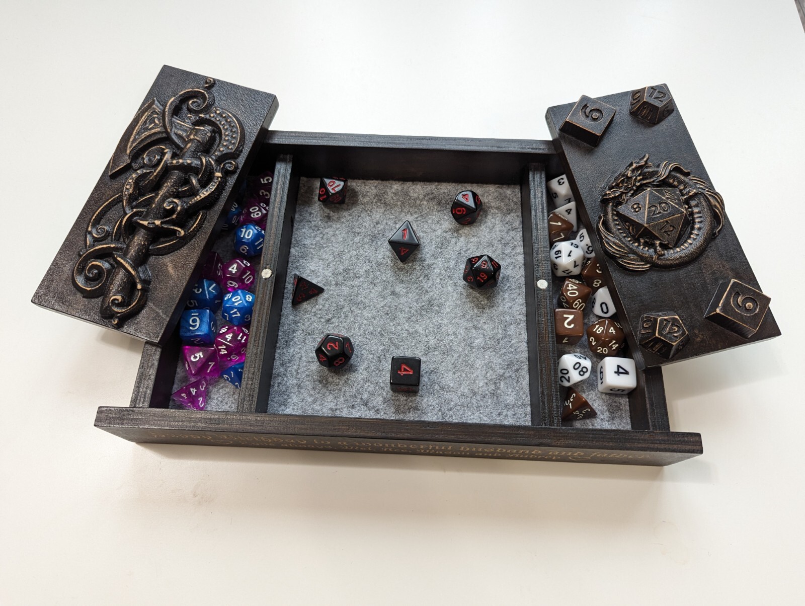 Dice tray Dice holder | Many felt colors | Dice box | Perfect Gift for D&D Fans