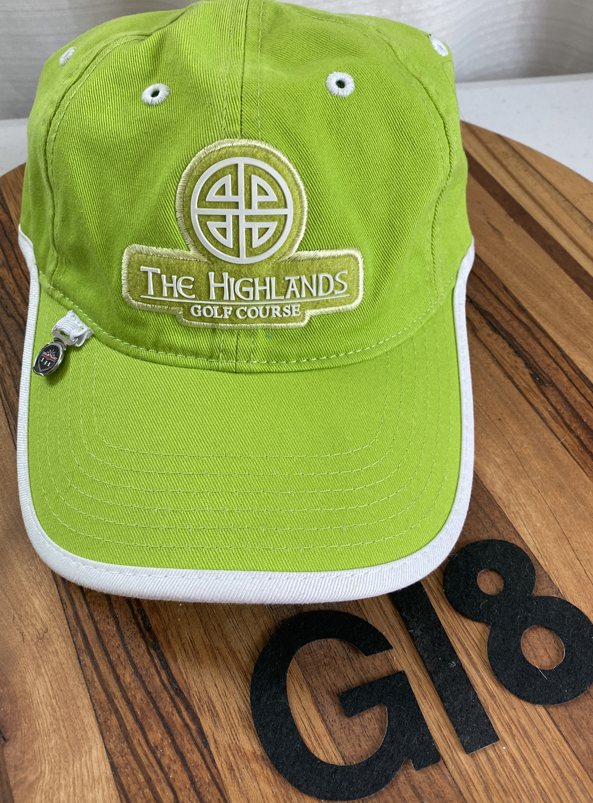 Nwot THE HIGHLANDS GOLF COURSE LIME GREEN STRAPBACK ADJ HAT    G18