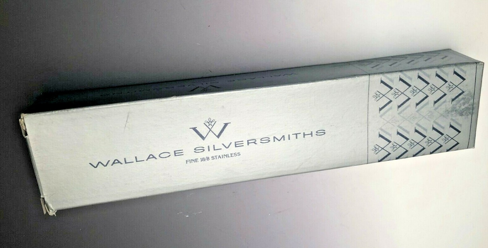 Clairborne by Wallace 5 piece Place Setting stainless flatware, New