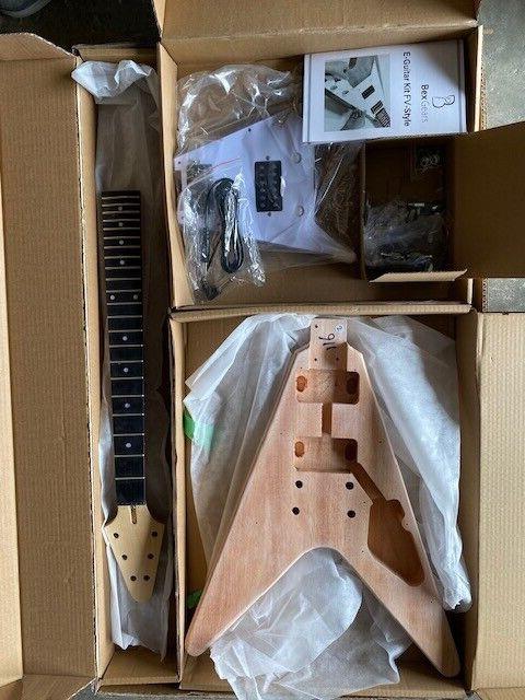 DIY E. Guitar Kits for Electric Guitar, okoume Body ( Open Box Item )