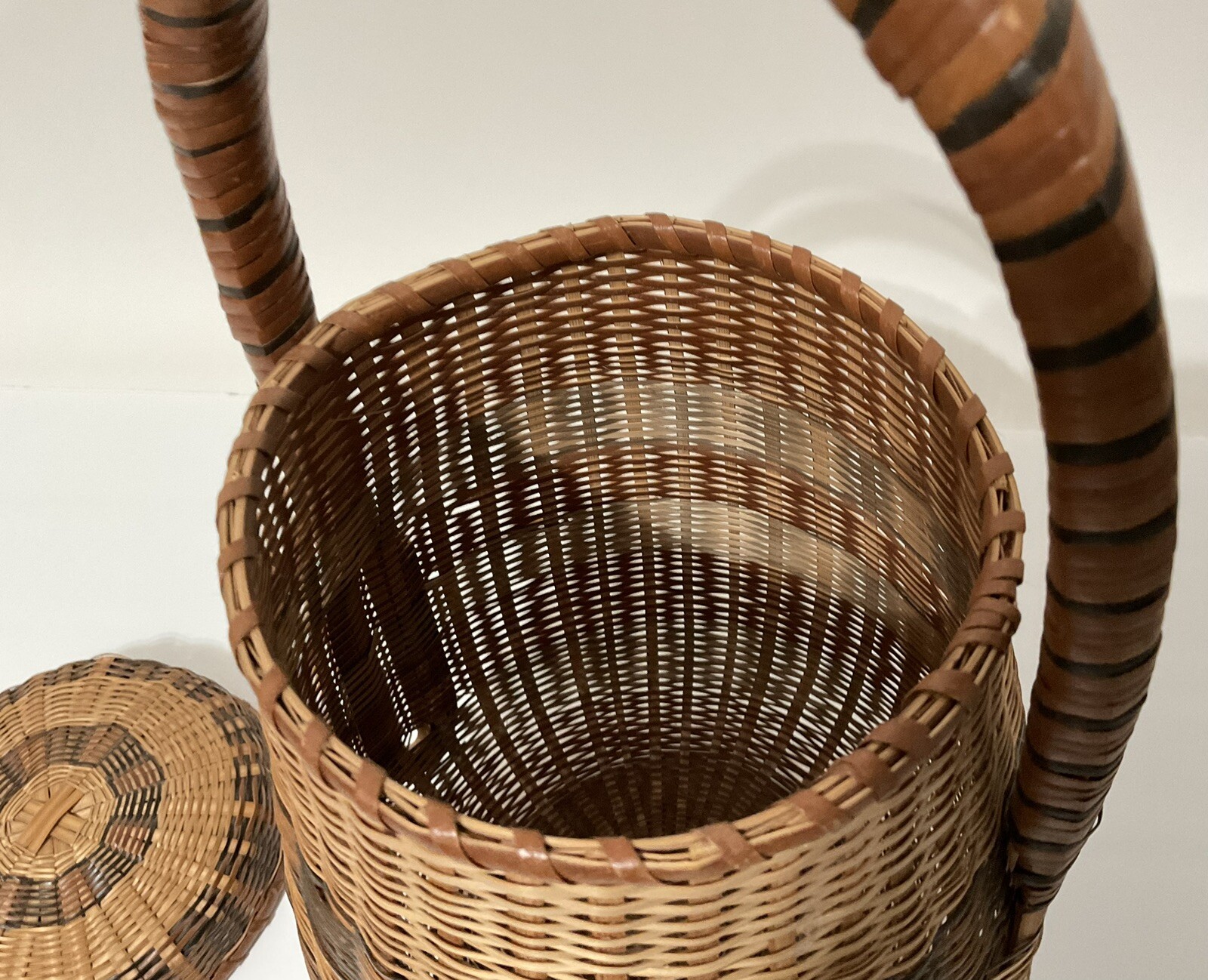 Barrel Shape Decorative Storage Basket with Lid Brown Stripes Handle Woven