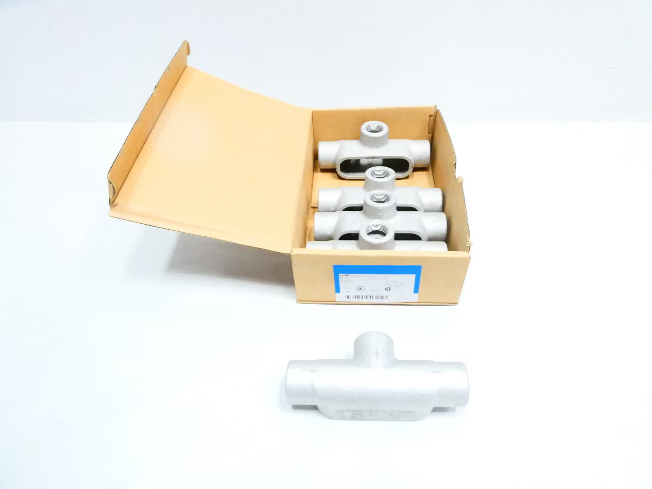 Box Of 5 Crouse Hinds T27 SA Aluminum Conduit Outlet Body 3/4in