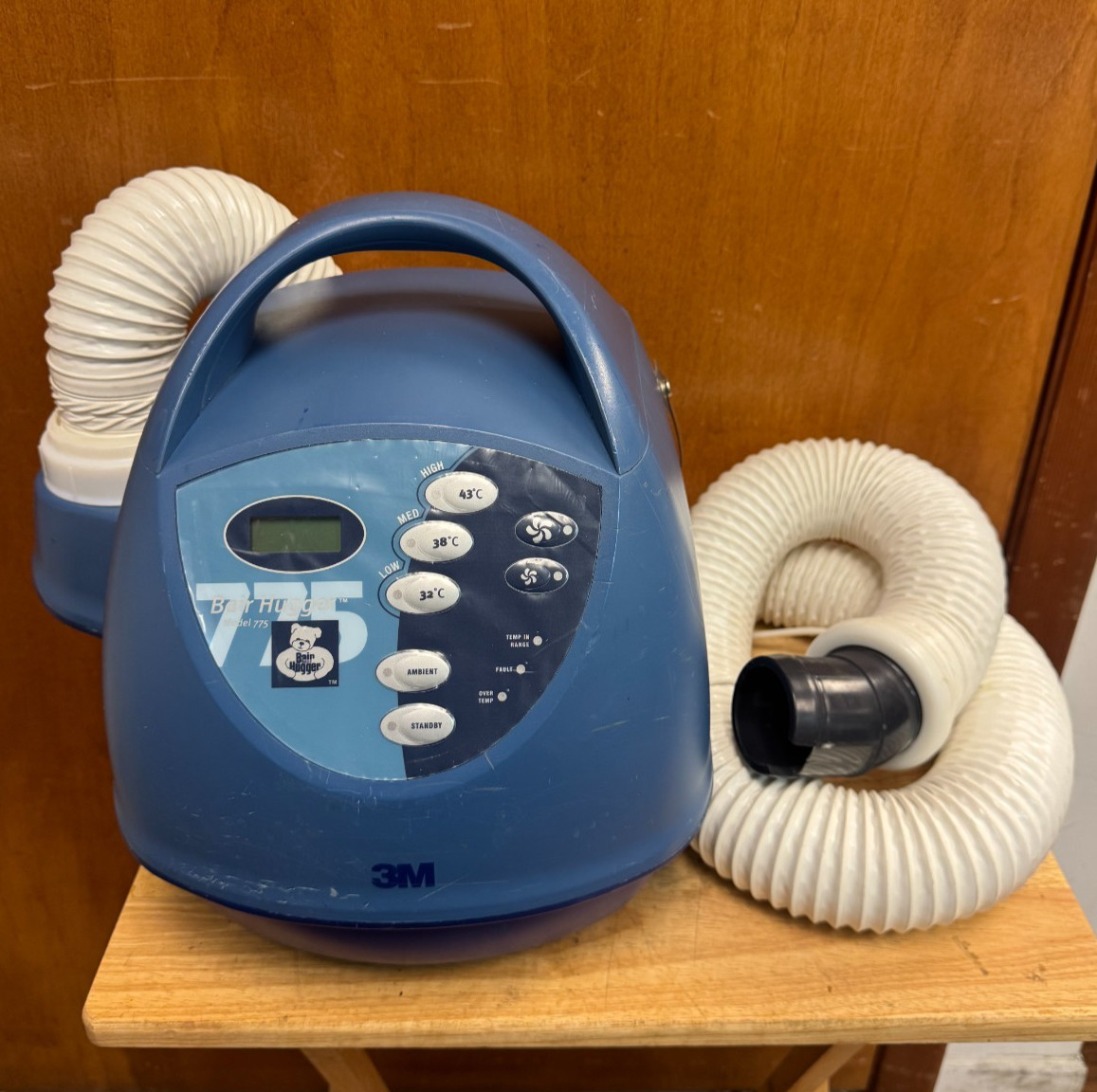 Bair Hugger 775 Warming Unit w/ Hose & new touch  pad - Tested (F693)