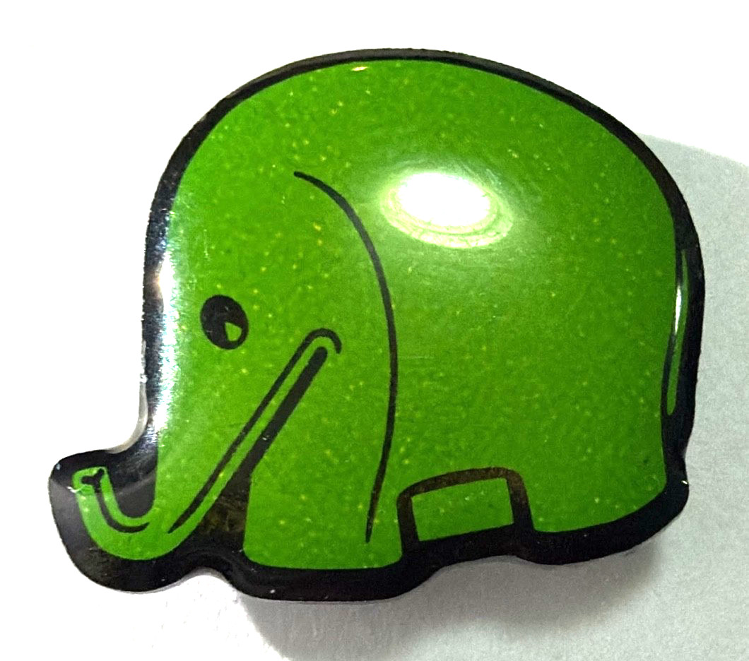 Dresden Bank Green Elephant Pin (H36n)