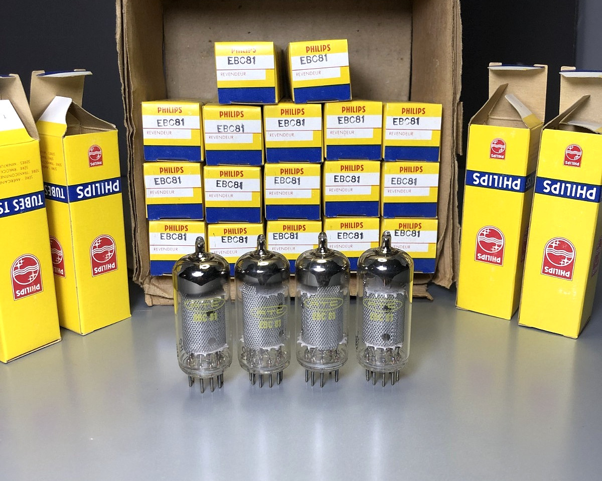 Matched Quad (4pcs) Philips EBC81 Vacuum Tubes NOS NIB - Siemens München 1972 .