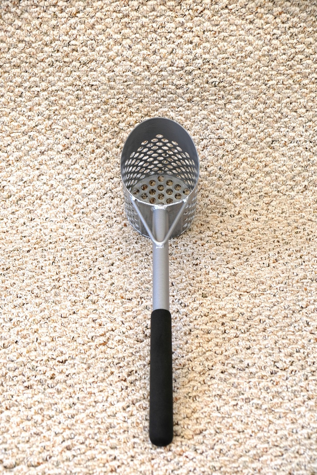 16 Handle Aluminum Sand Scoop