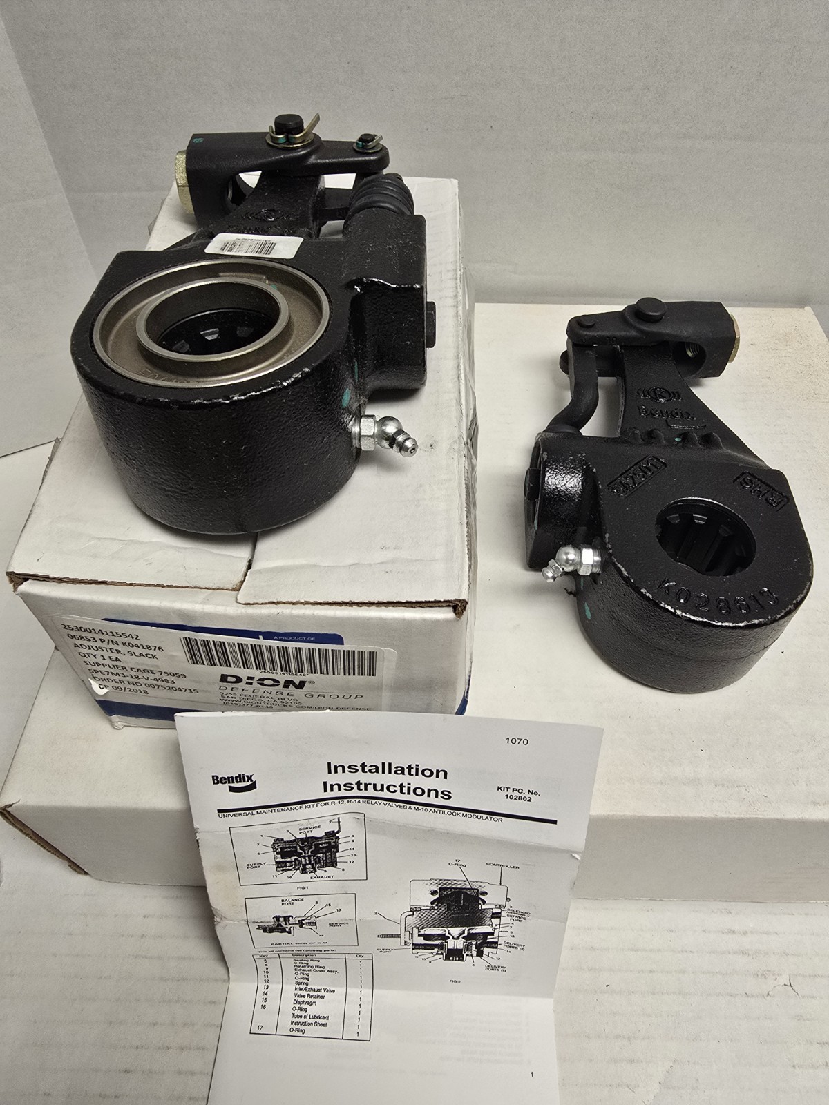 2 NOS Slack adjuster Automatic 10 Spline 6 in. arm Ref: Bendix 065172 / K041876