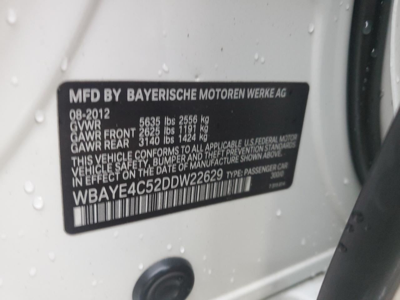 740I 2013 Glove Box 4648232