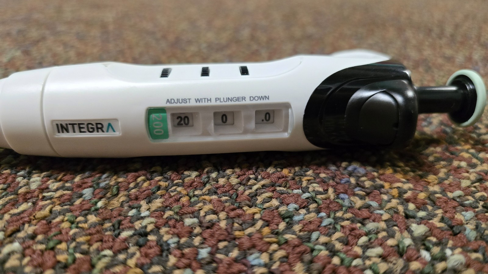 Integra Evolve Pipette, Single Channel, 200ul. Used, perfect condition