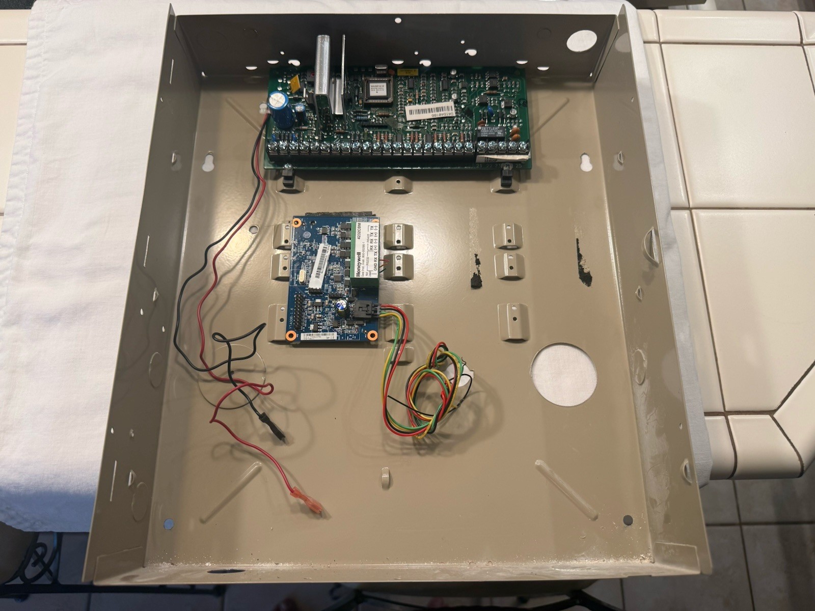 💥 HONEYWELL VISTA-20P ADEMCO FIRE / SECURITY ALARM CONTROL PANEL – USED