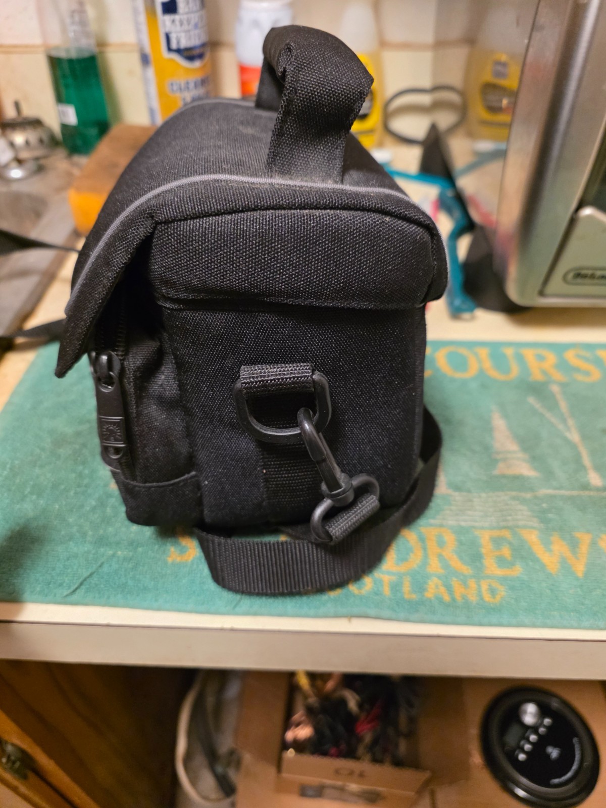 Case Logic Compact Camera Case Padded Nylon Black Accessory Compartments