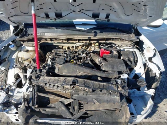 ESCAPE 2021 Glove Box 4523613