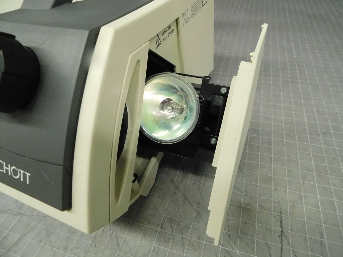 SCHOTT KL 2500 LCD COLD LIGHT SOURCE M6691