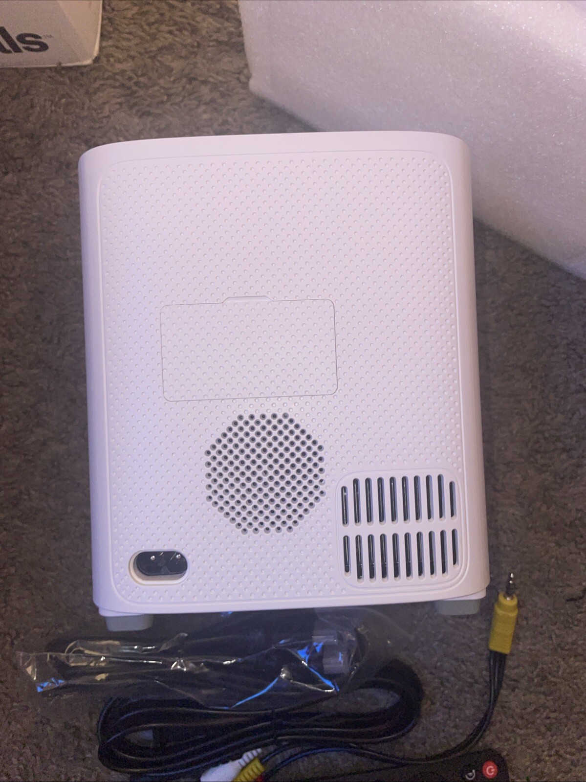 Agreago 1080p Video Projector, Hd, WiFi, Model V3