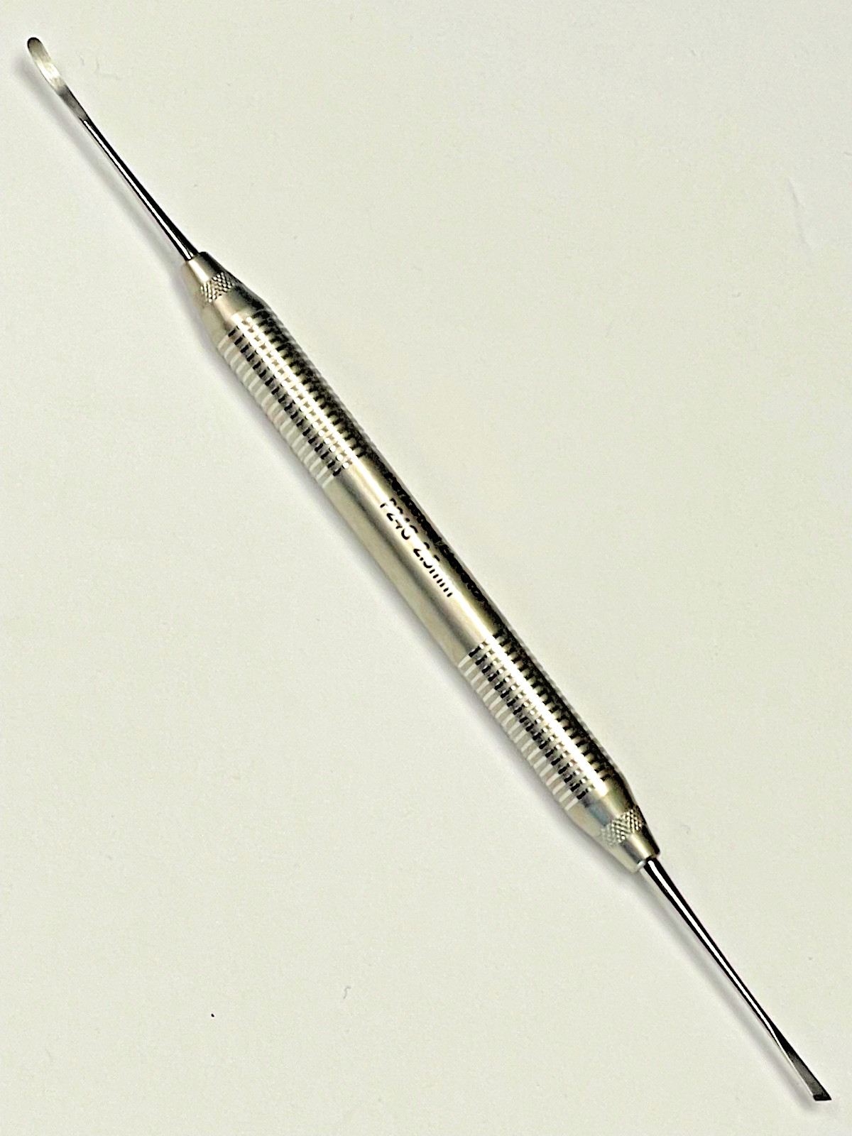 Set of 3 Periosteal Elevators  P24G, Sharp / Round Ends, 2.5 mm wide