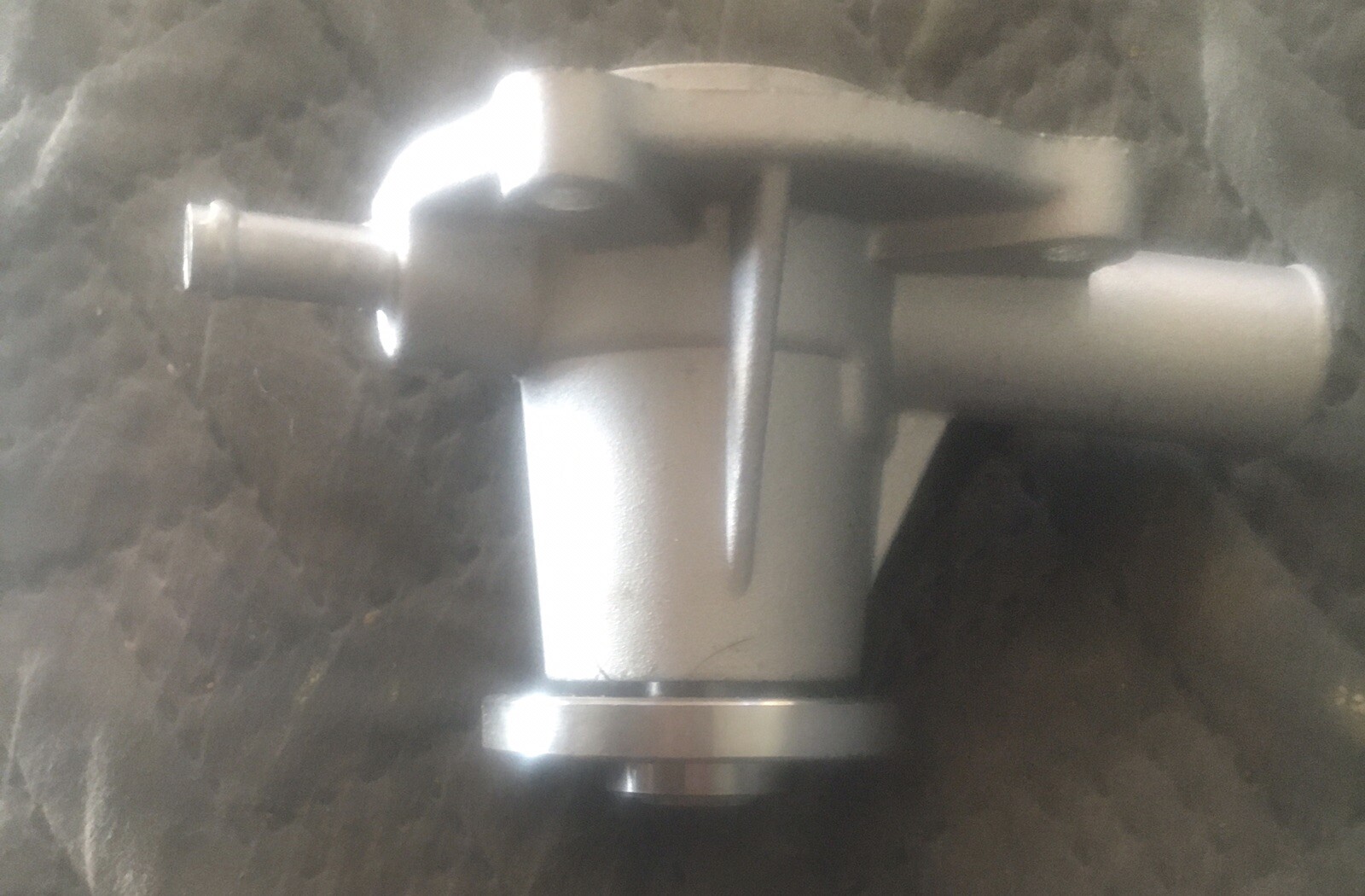 Water pump For 3 Cyl Kubota Gas Engine not sure on model