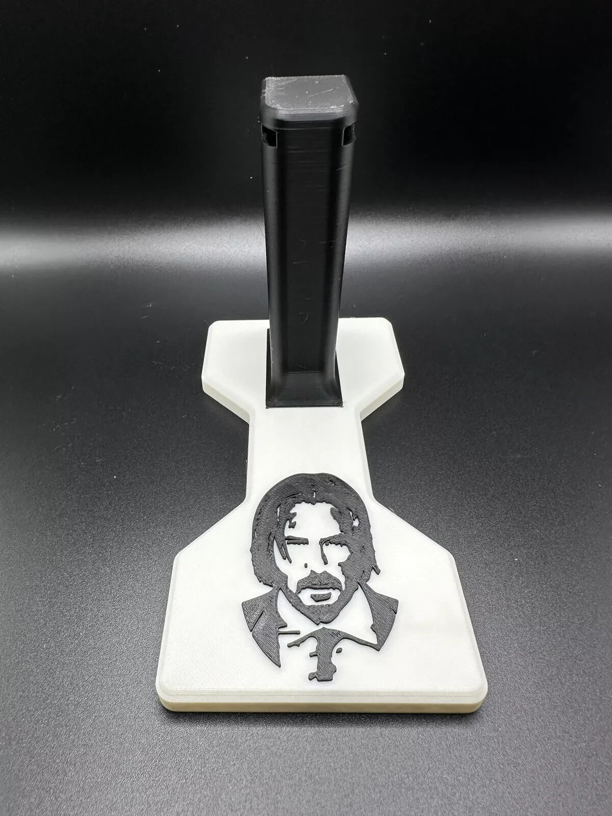 John Wick Double Stack 1911/2011 Pistol Display Stand
